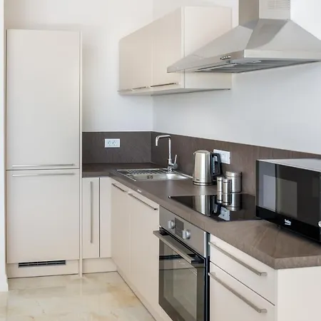 Boka Di Mare Apartment Tivat Exterior photo