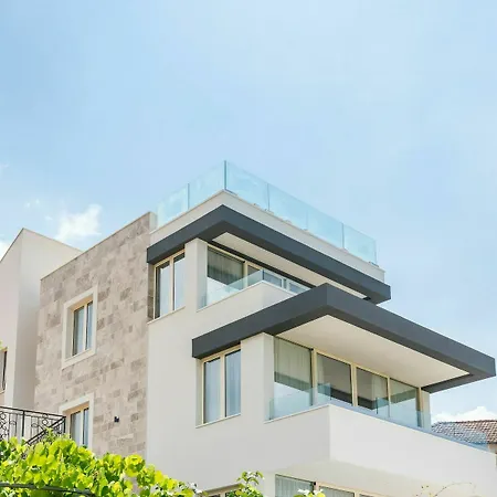 Boka Di Mare Apartment Tivat Exterior photo